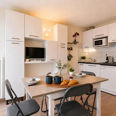 Le Sapi 1e Balcon Panoramique Aiguilles Rouges Avec Parking Gratuit 아파트